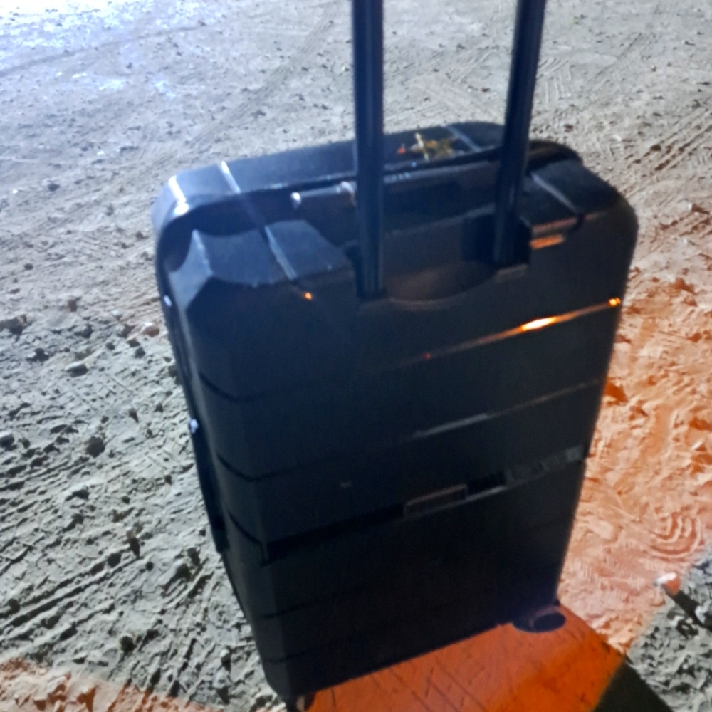 Pod roll XL suitcase